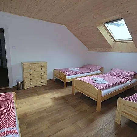 Zajazd U Lipy Ostrov (Karlovy Vary)